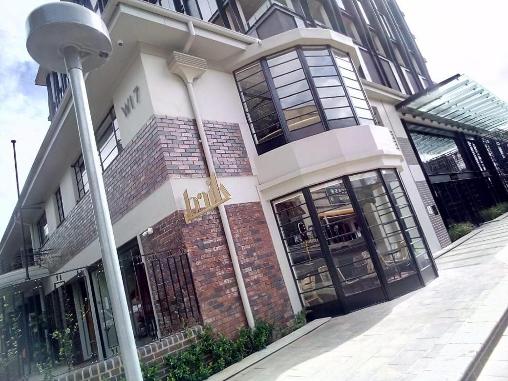 La One Rosebank Stay Johannesburg Exterior photo